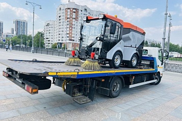 В Екатеринбурге оценили спецтехнику «Кургандормаша»
