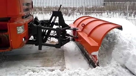 Передний поворотный отвал